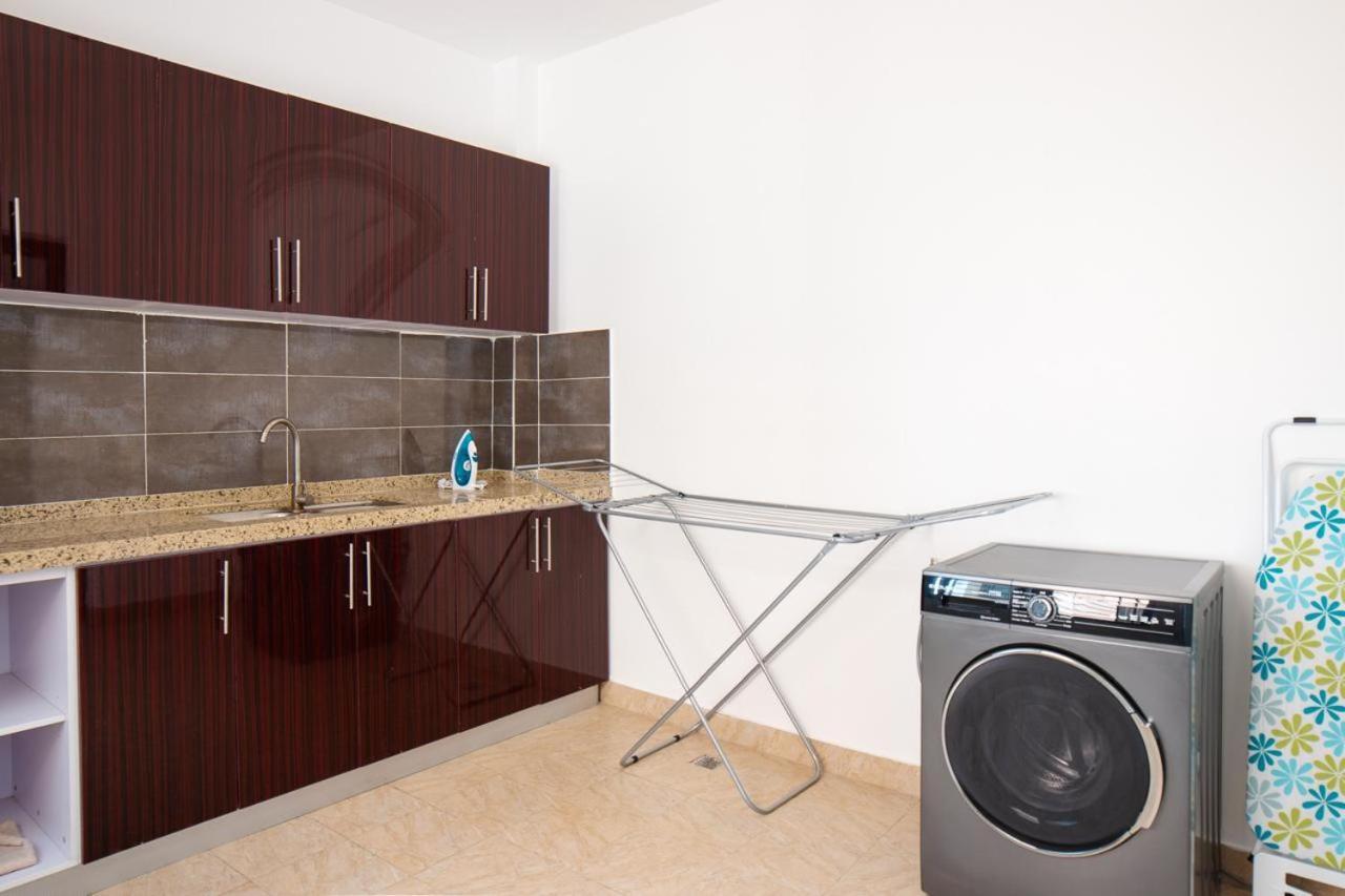 Appartement Zeyna Ngor Almadies, Dakar, Senegal- 3 Chambres, 3 Salles De Bain